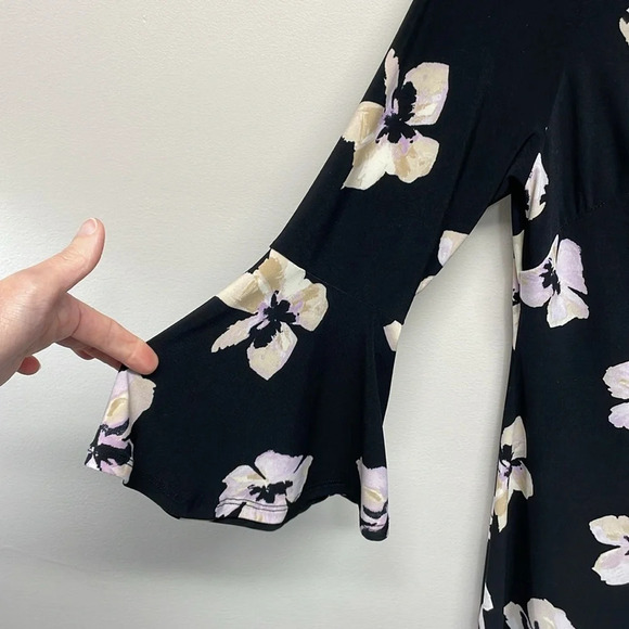 NWOT Tommy Hilfiger Floral Printed Jersey Bell Sleeve A-Line Dress 4 - Picture 4 of 16